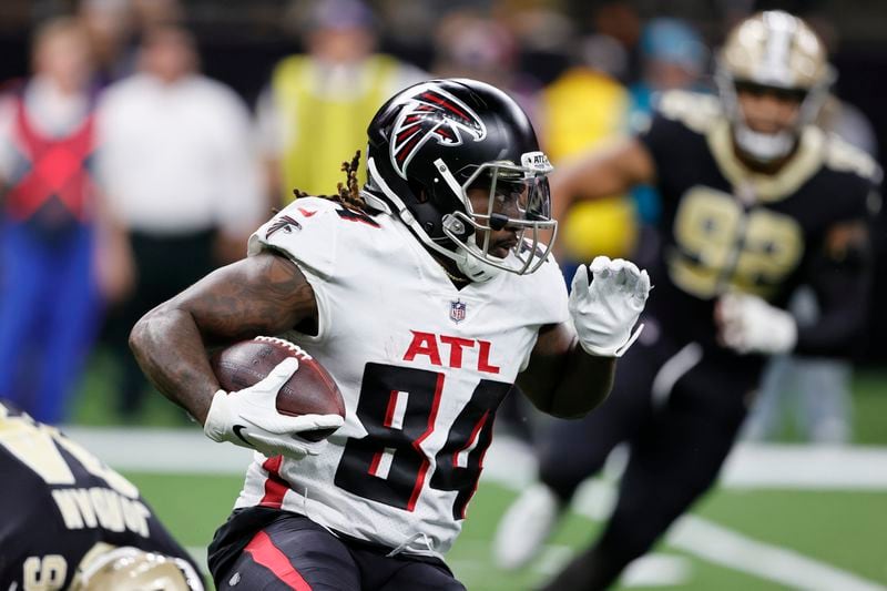 The Falcons' Cordarrelle Patterson runs against the Saints last season. Atlanta re-signed Patterson to a two-year contract. (AP Photo/Butch Dill)